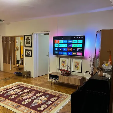 - Center Bright Appartement