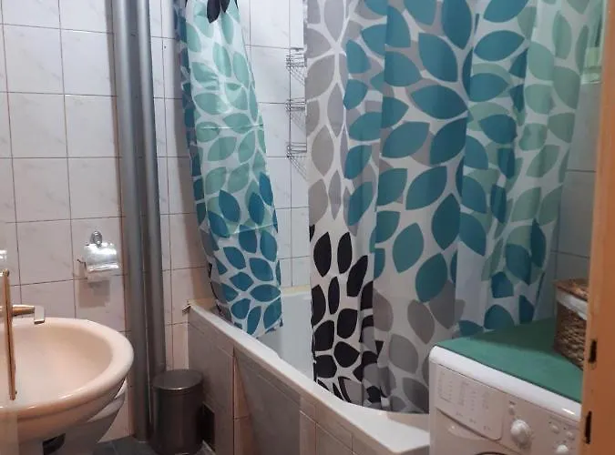 - Center Bright Apartment