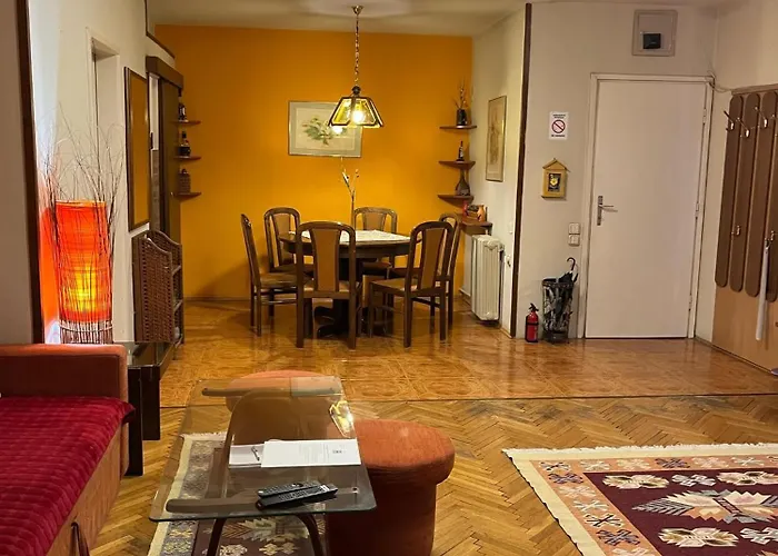 Apartment - Center Bright